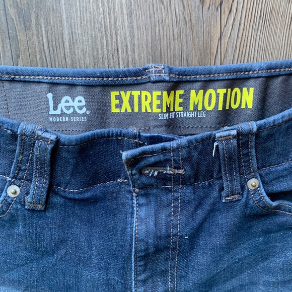 lee extreme flex jeans